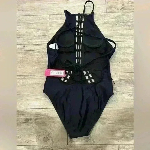NEW Xhilaration black swim suit XS - Picture 3 of 3
